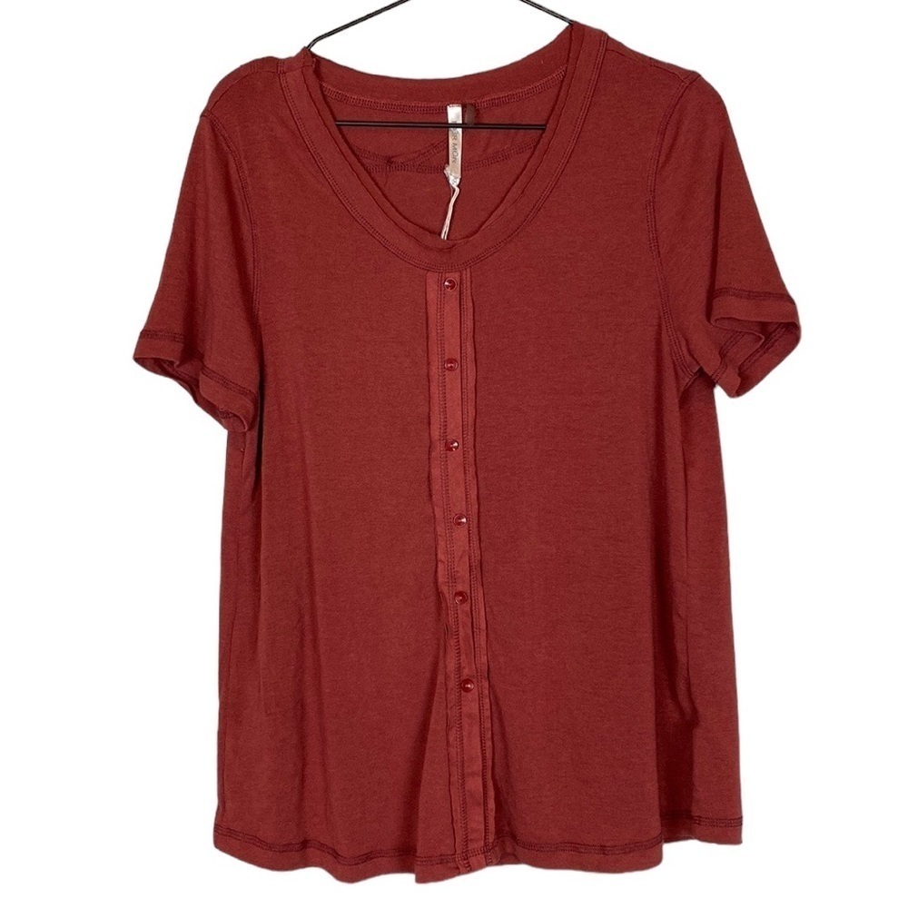 Mur Mur button down red tee
